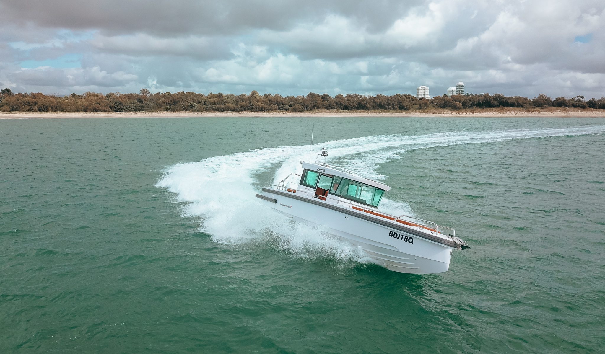 Axopar 28 Cabin