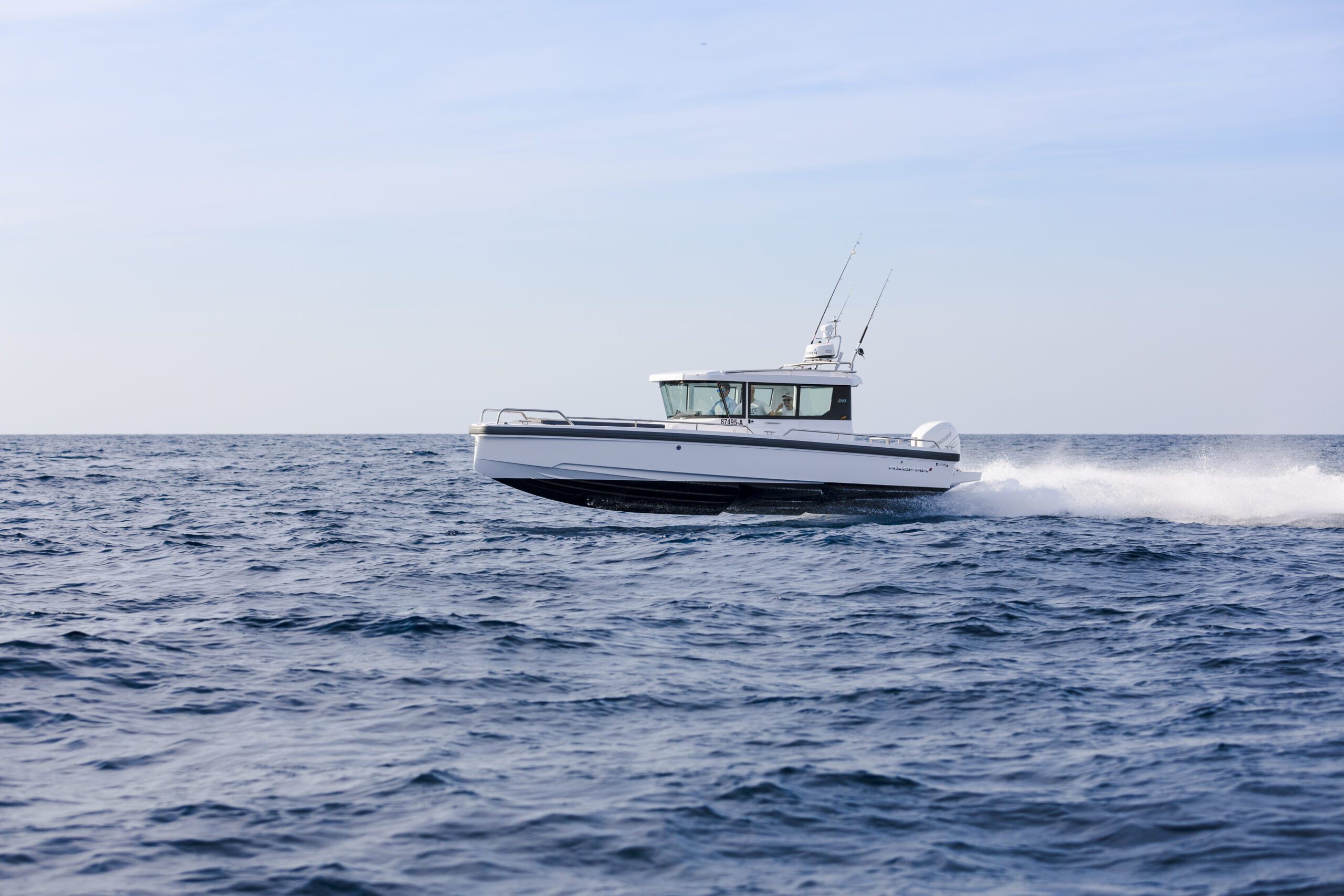 Axopar 28 Cabin