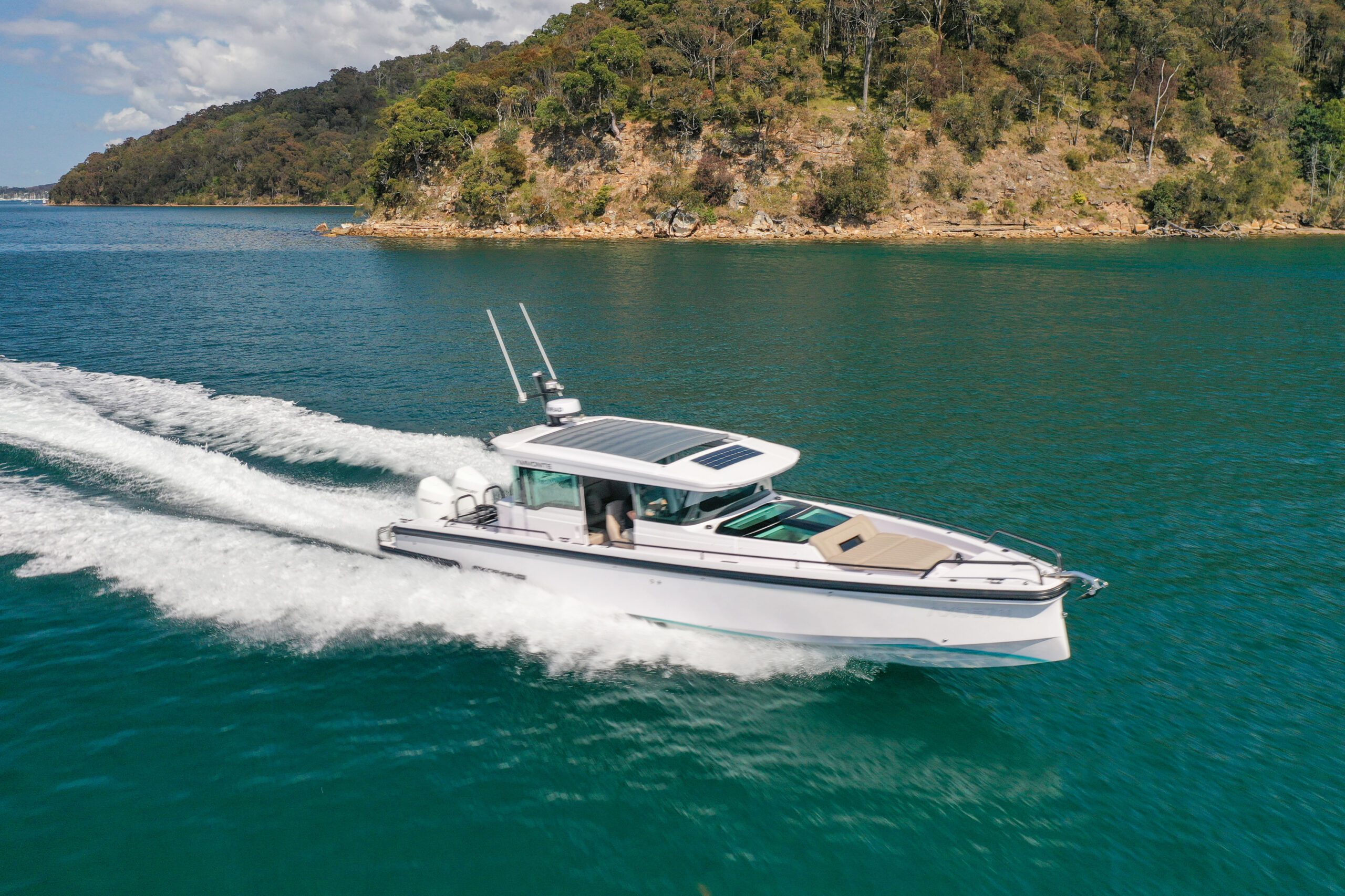 Axopar 37 X Cabin