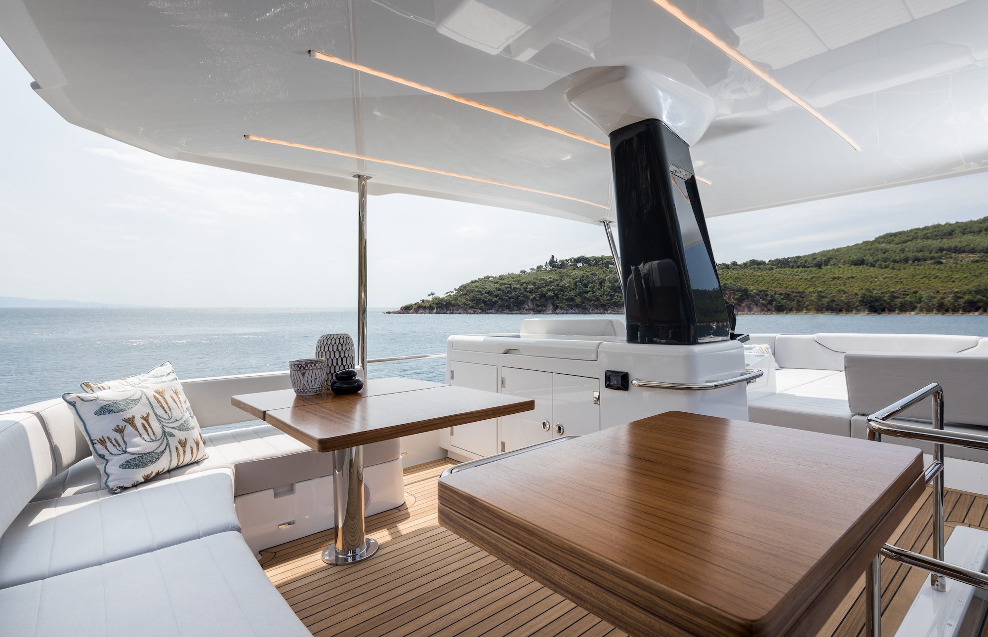 Sirena 48 Axopar, Eyachts Australia and New Zealand
