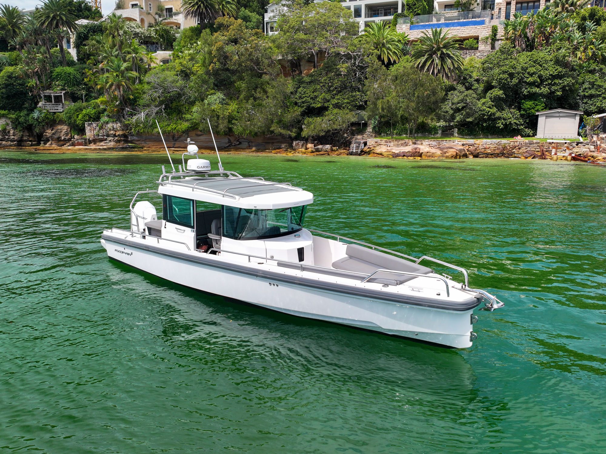 Axopar 28 Cabin