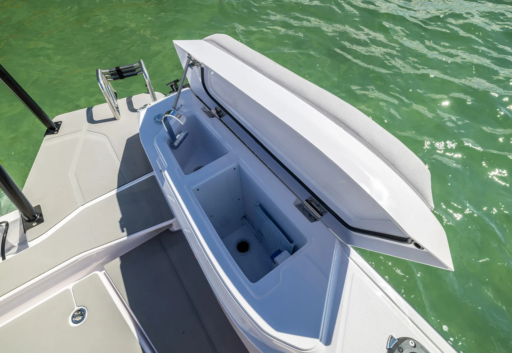 Axopar, Eyachts Australia and New Zealand