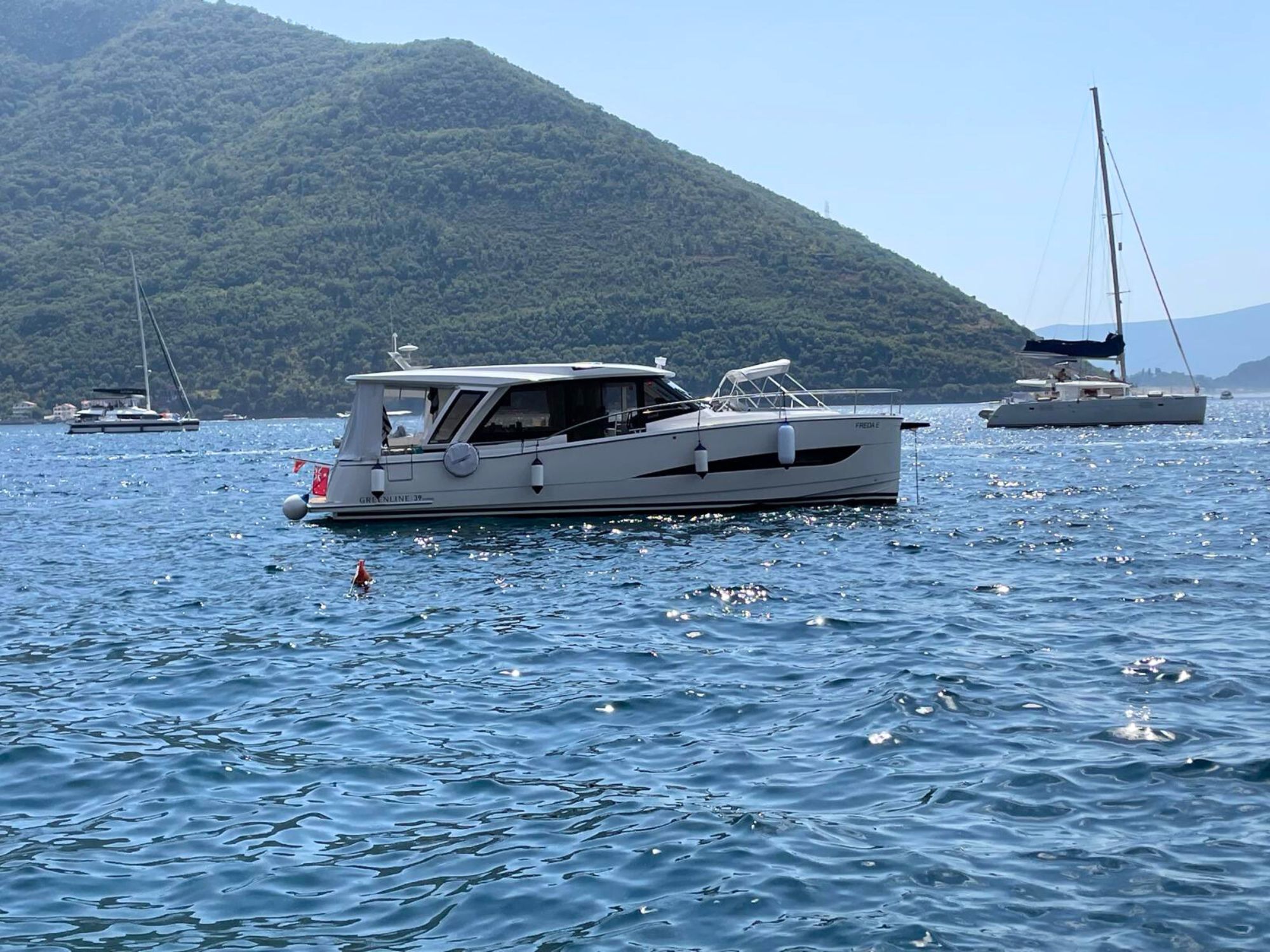 6 Greenline 48, Eyachts Australia and New Zealand