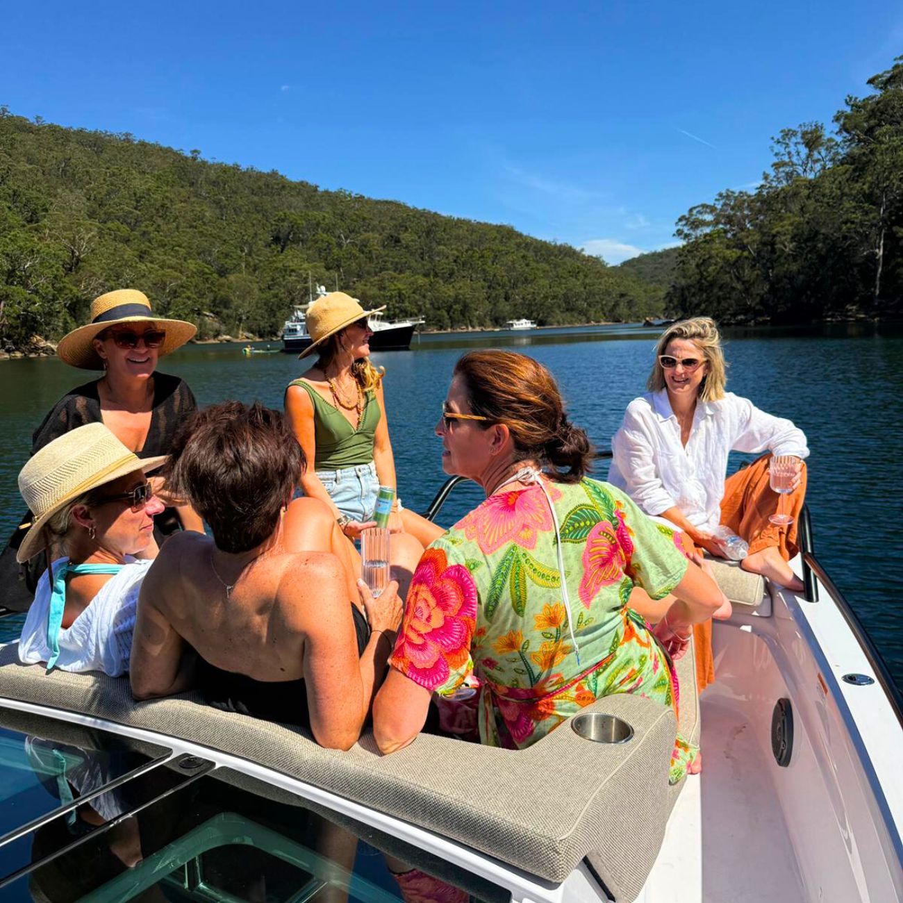 17 Greenline 48, Eyachts Australia and New Zealand