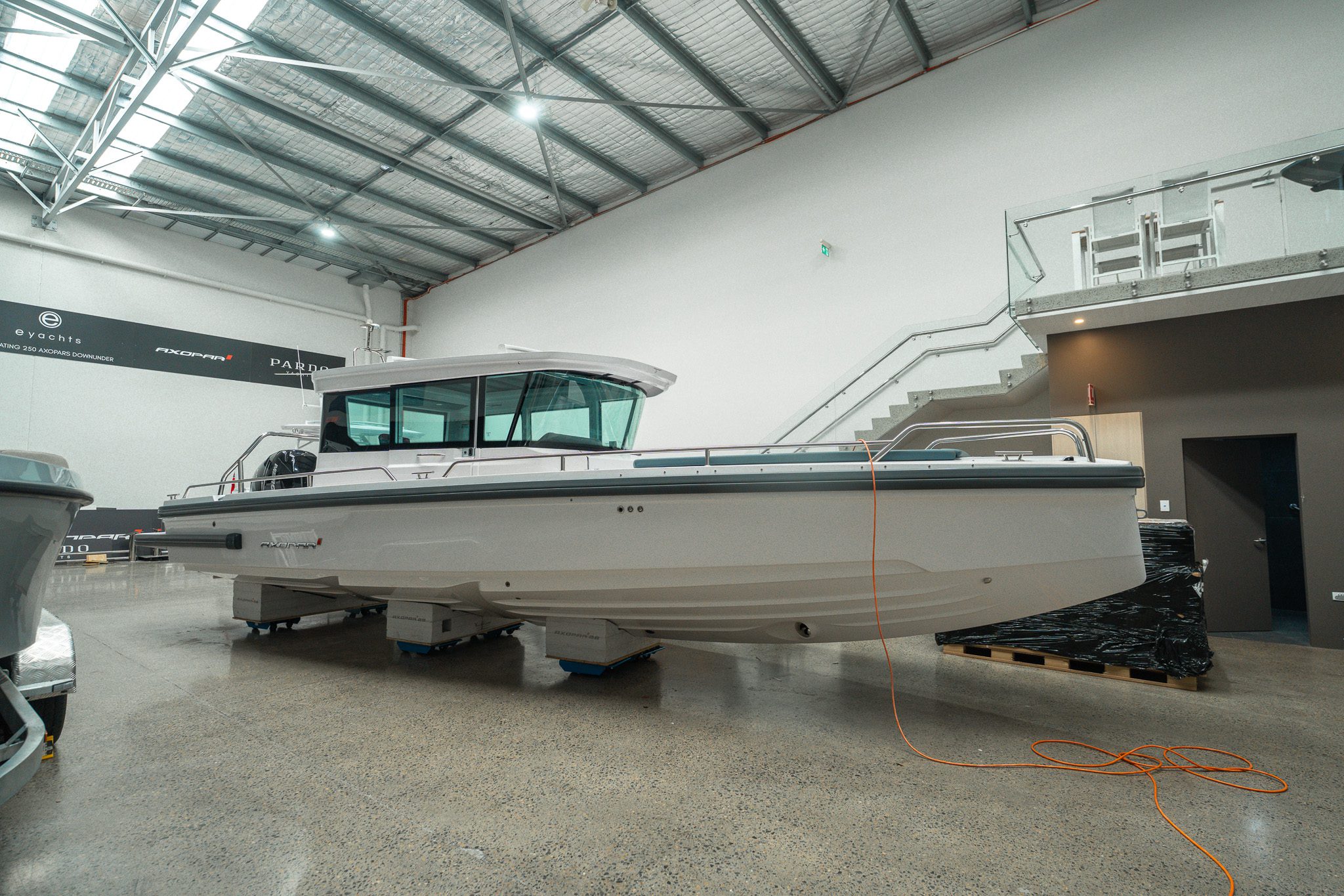 Axopar 28 Cabin