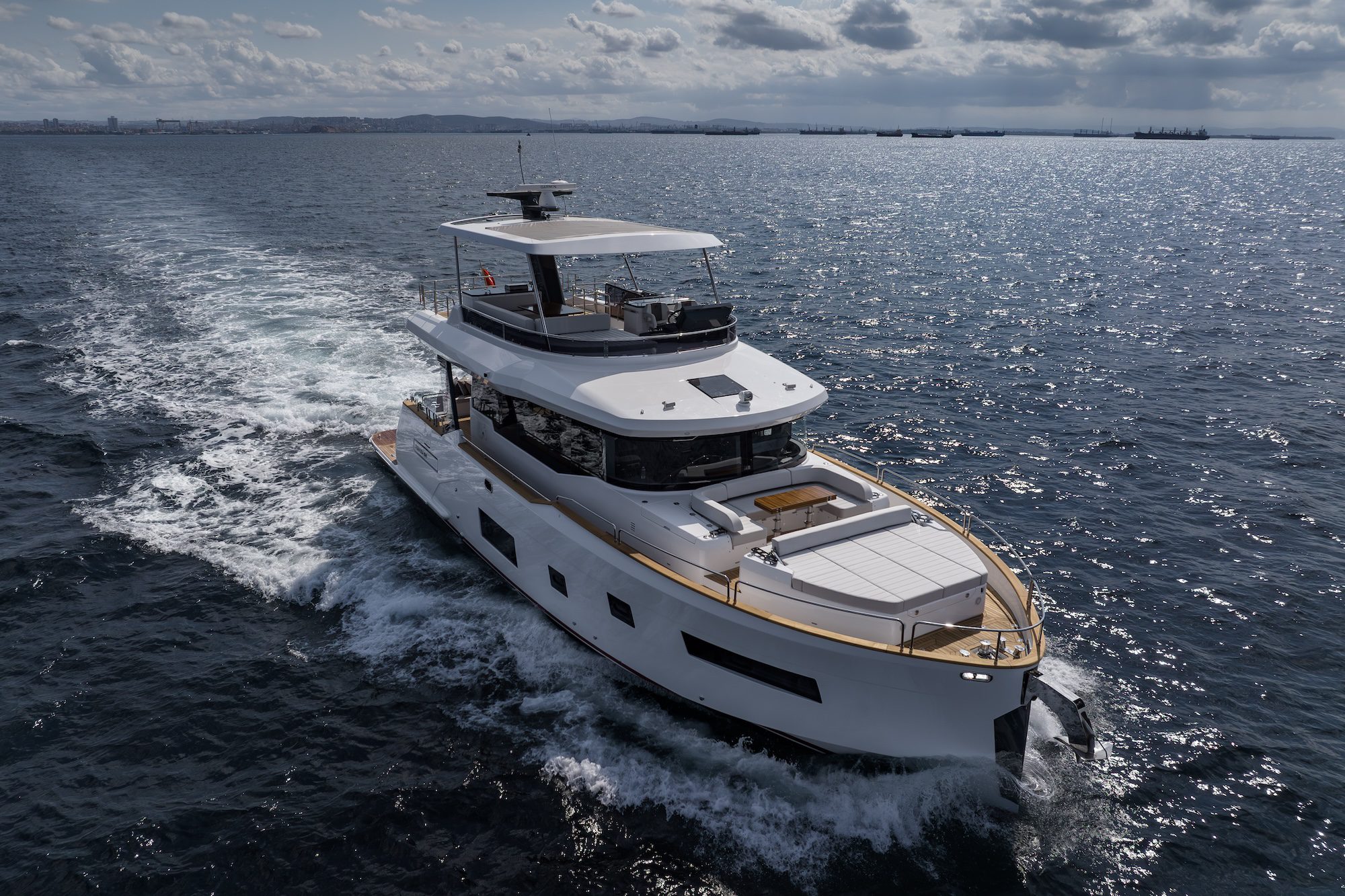 Sirena, Eyachts Australia and New Zealand
