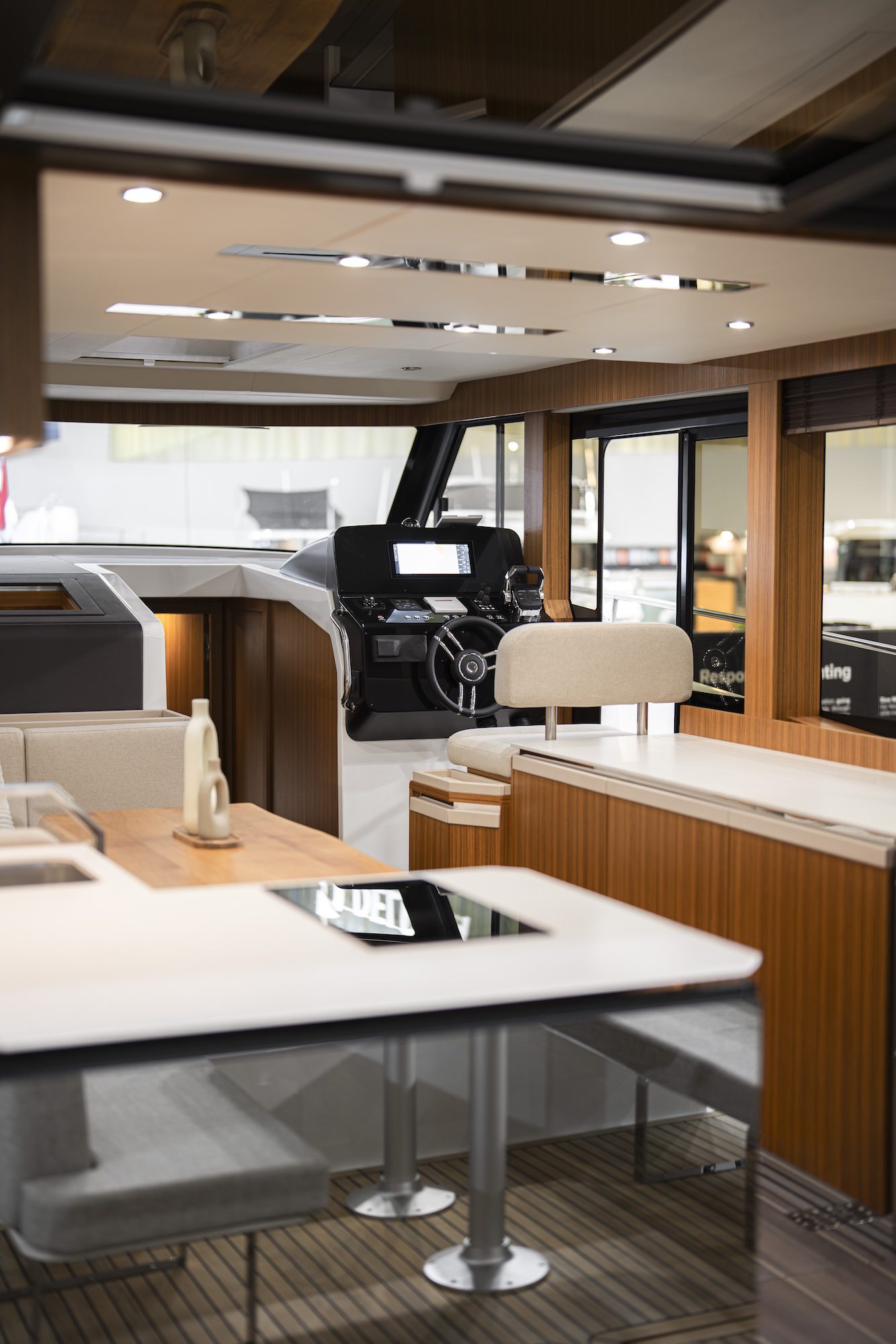 GL42-interior-16