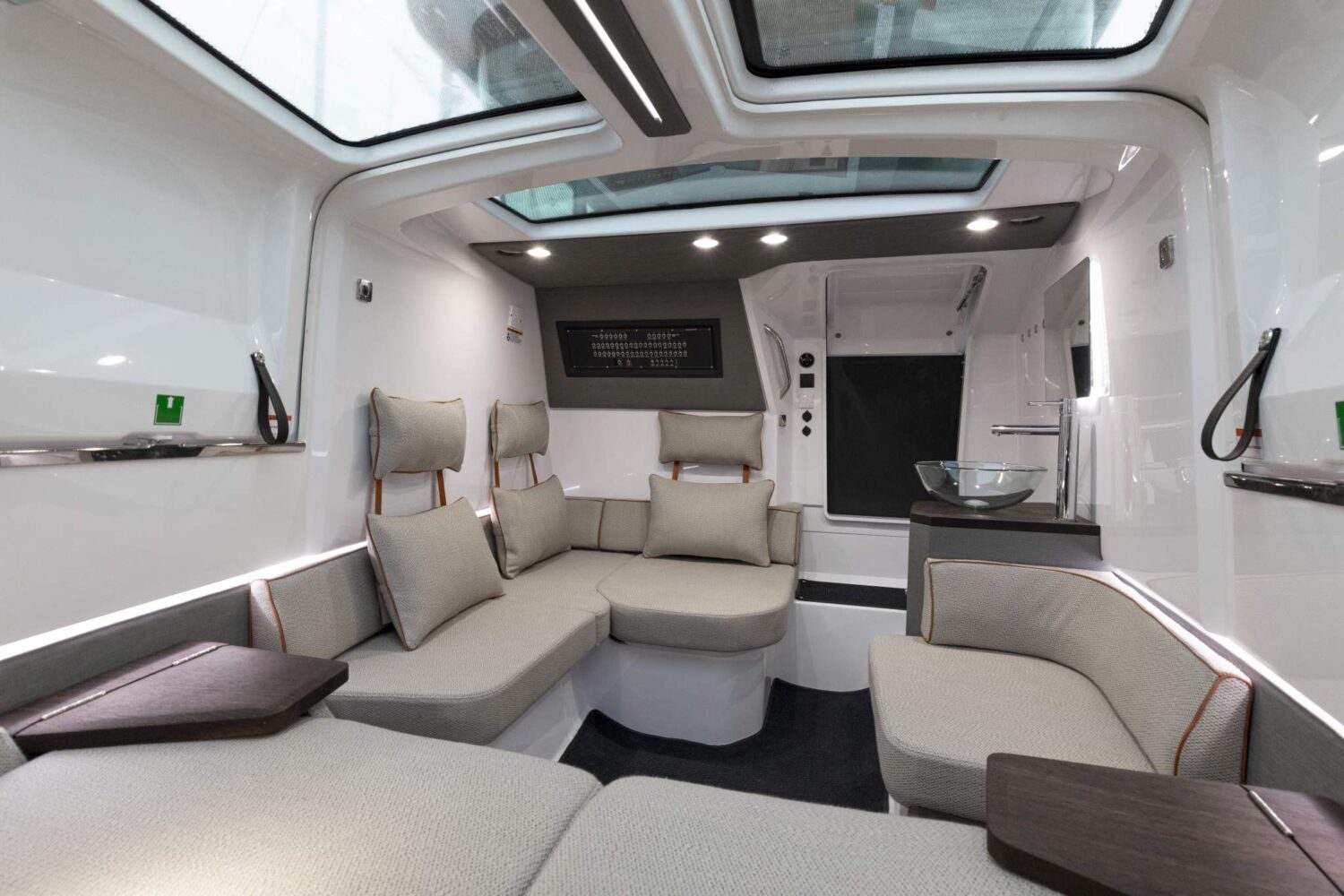 Axopar, Eyachts Australia and New Zealand