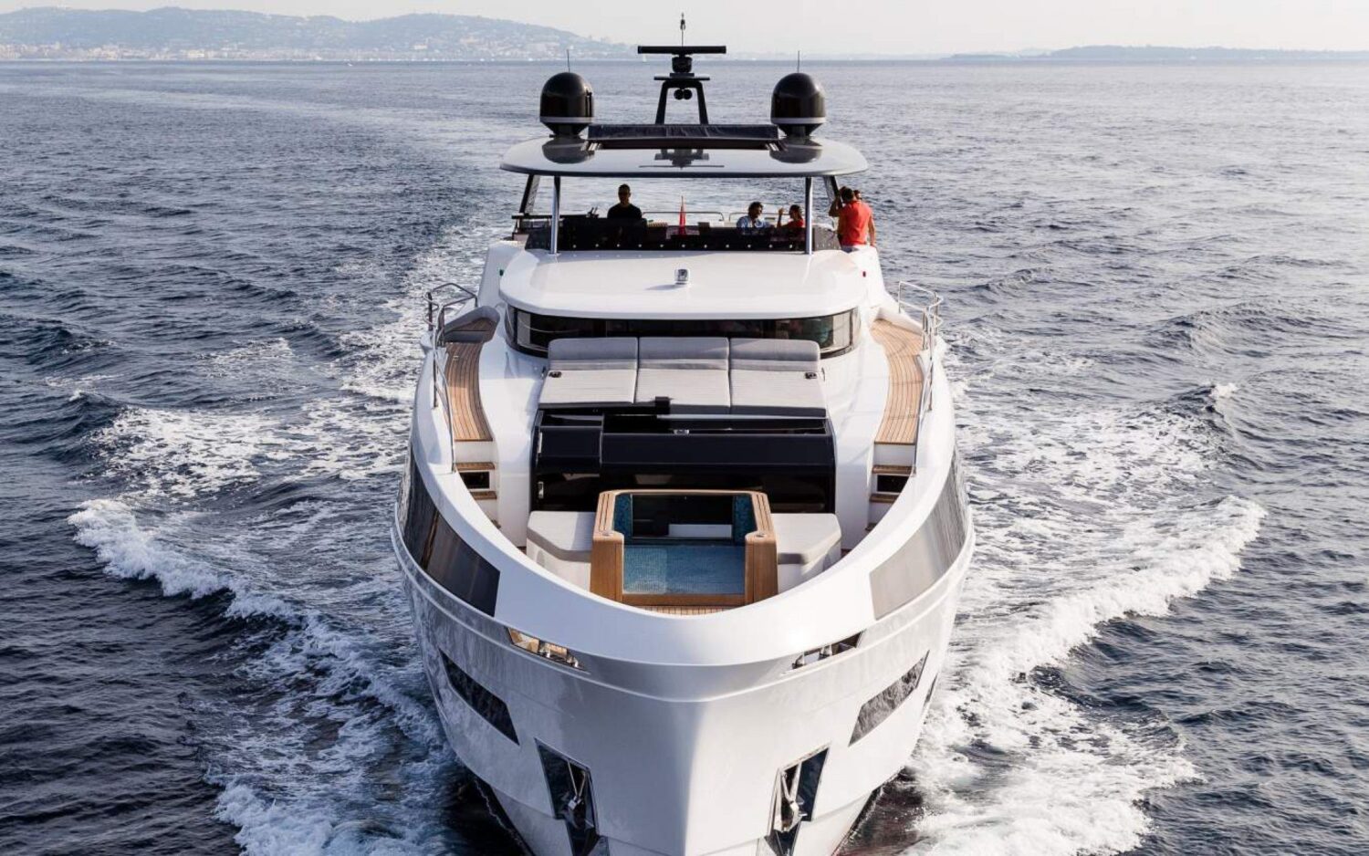 Sirena, Eyachts Australia and New Zealand
