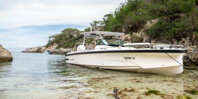 A Daydream at Sea Axopar WHV1522